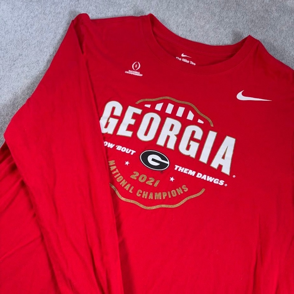 Nike Georgia Bulldogs T-Shirt Mens L Red Graphic 2021 National Champions Long
